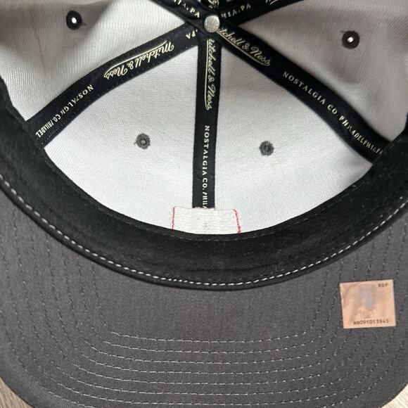 Mitchell & Ness Chicago Bulls Hat Snapback NBA Basketball Jordan Gray Black Cap - Picture 5 of 8